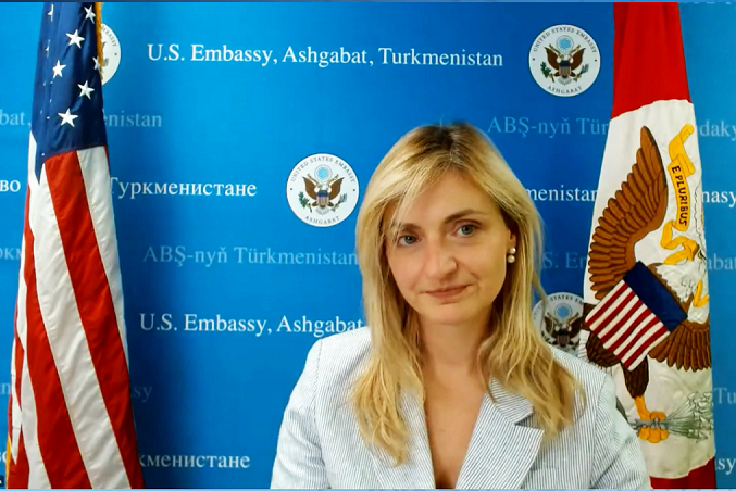 США поддерживают диверсификацию экспорта туркменского газа – замгоссекретаря