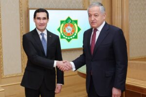 Президент Туркменистана принял министра иностранных дел Республики Таджикистан
