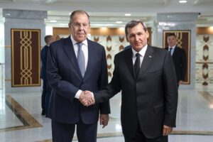 Сергей Лавров и Рашид Мередов провели переговоры в Авазе